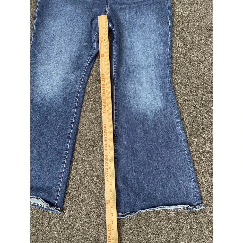 American Eagle Curvy Super Hi-Rise Flare Blue Jeans Womens 18 Regular Casual - Picture 5 of 10